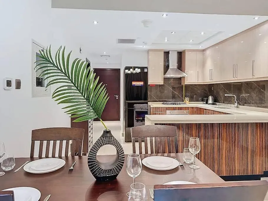 Tick - King Suite City Skyline View With Pool & Sauna Dubai